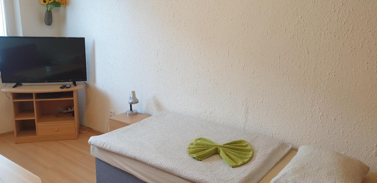 Apartman Bystrica City & Parking Banská Bystrica Exteriör bild